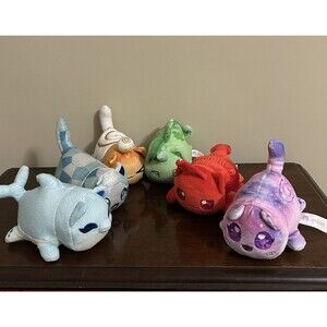 Aphmau MeeMeows Lot of 6 Diamond Lobster Cinnamon Roll Green Dolphin Galaxy